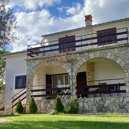 House Elan Apartment