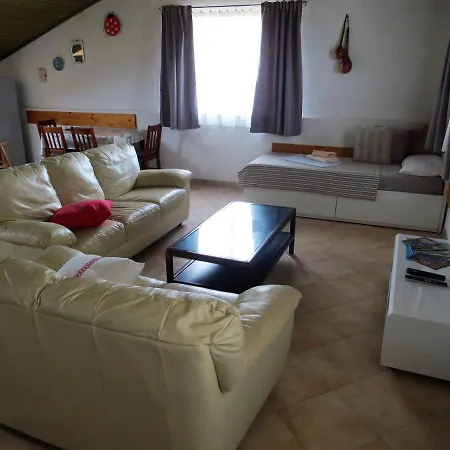 Apartment House Elan Kornic