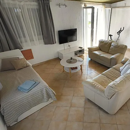 House Elan *